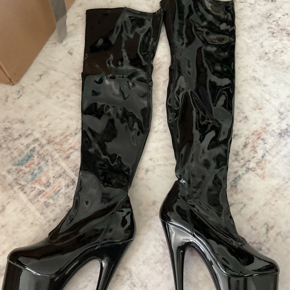 Pleaser Glossy Black Over-the-Knee Boots